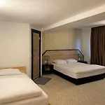 Am Fluss Saale Hotel