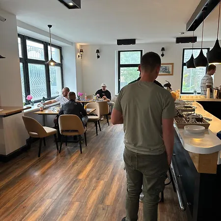 酒店 Am Fluss Saale 3*