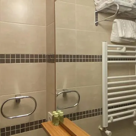 酒店 Am Fluss Saale