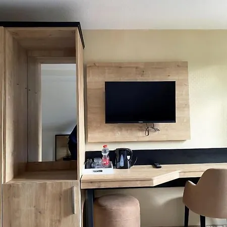 Am Fluss Saale 酒店