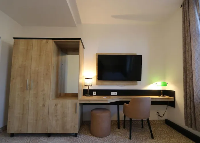 Am Fluss Saale Hotel Weißenfels